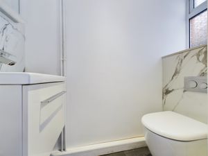 Cloakroom- click for photo gallery